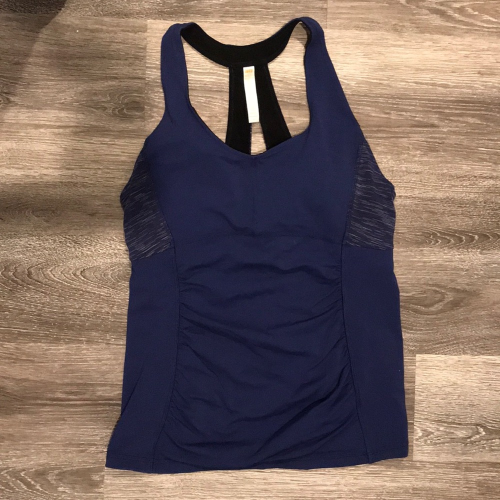 Lucy Workout tank- size L